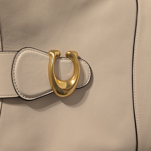 Coach Tali Bucket Bag Soft Leather In Chalk Color - Picture 11 of 16